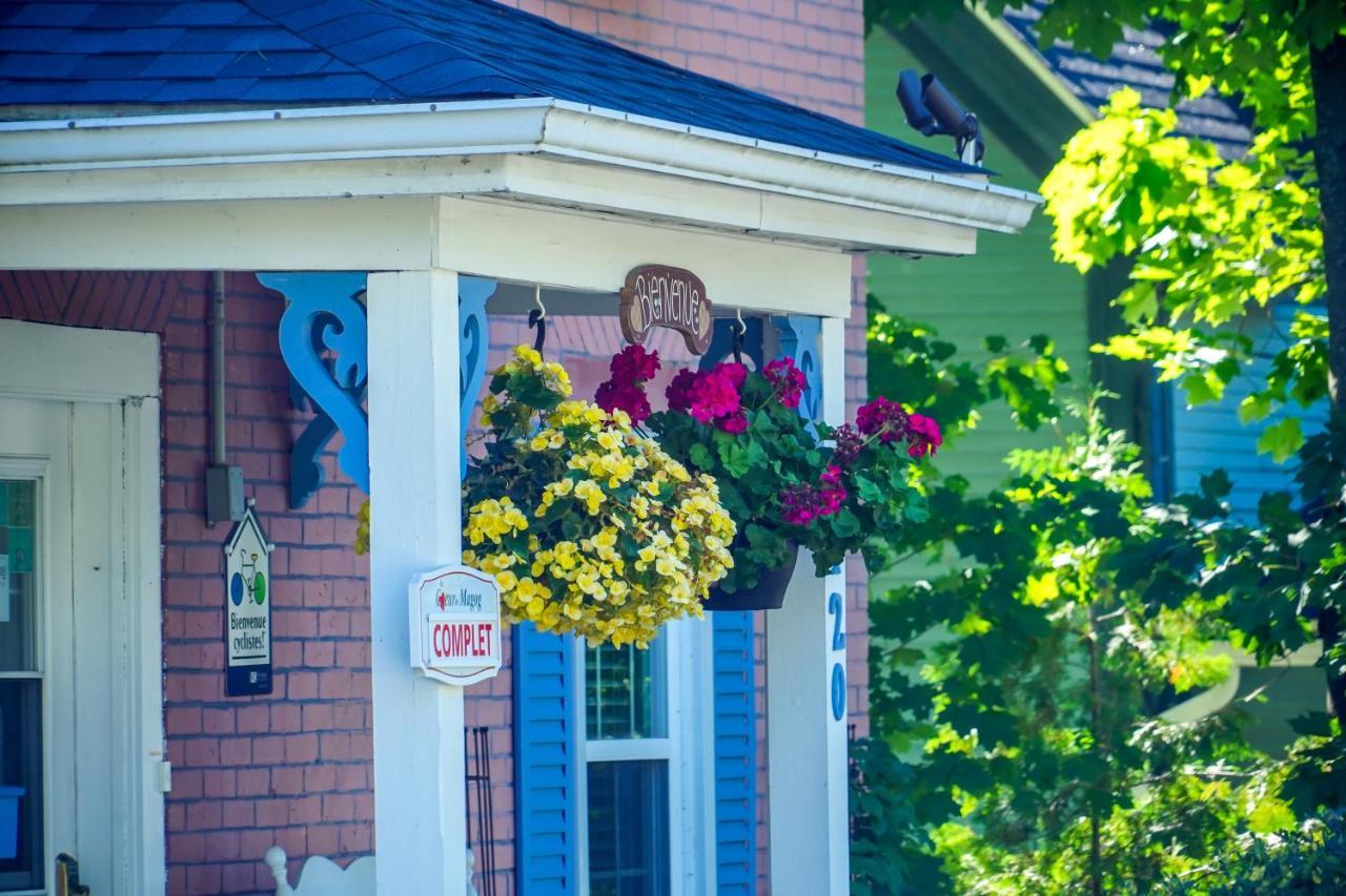 Au Coeur De Magog Bed & Breakfast ภายนอก รูปภาพ