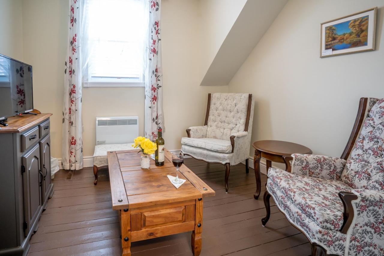 Au Coeur De Magog Bed & Breakfast ภายนอก รูปภาพ