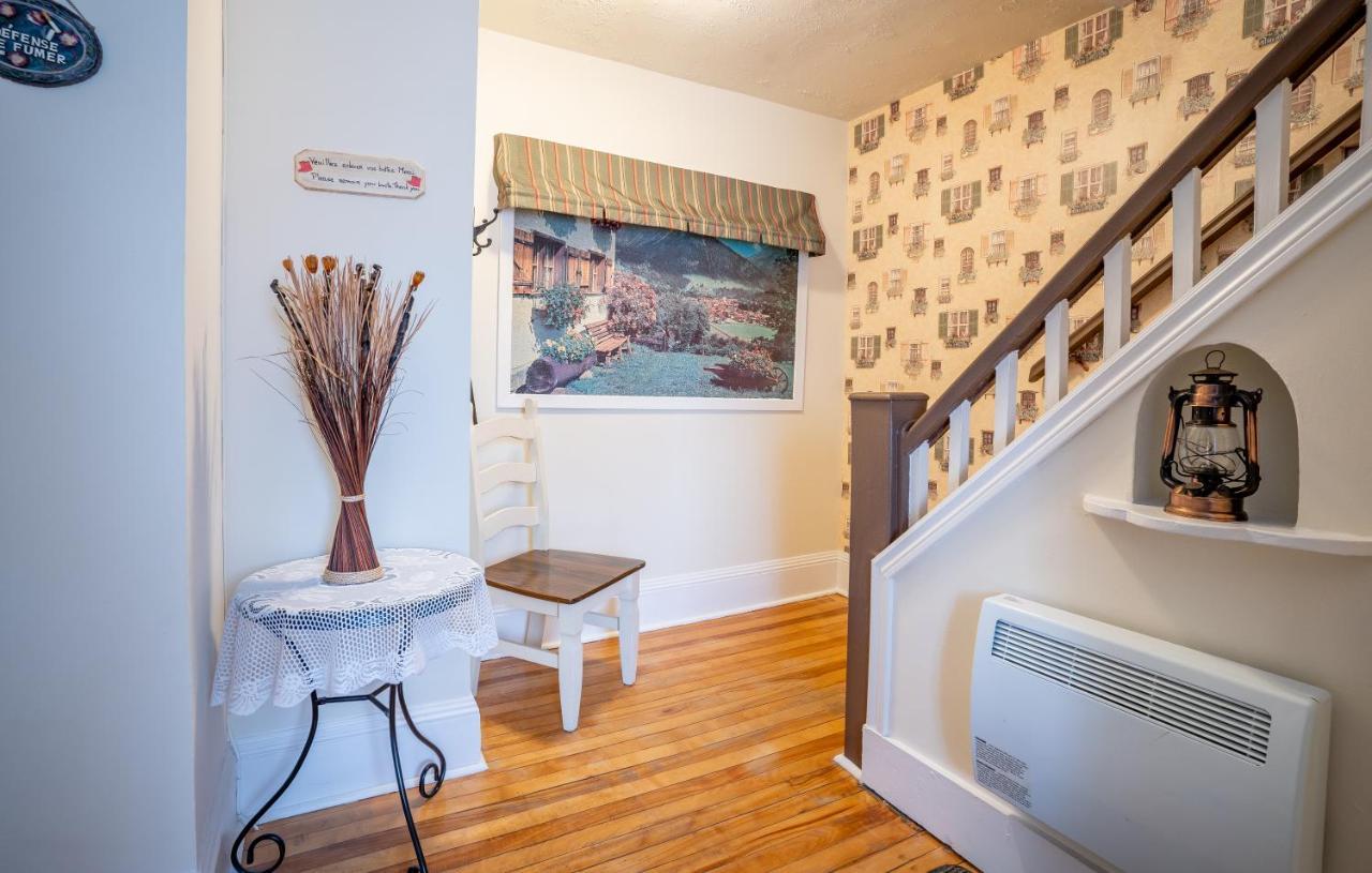 Au Coeur De Magog Bed & Breakfast ภายนอก รูปภาพ