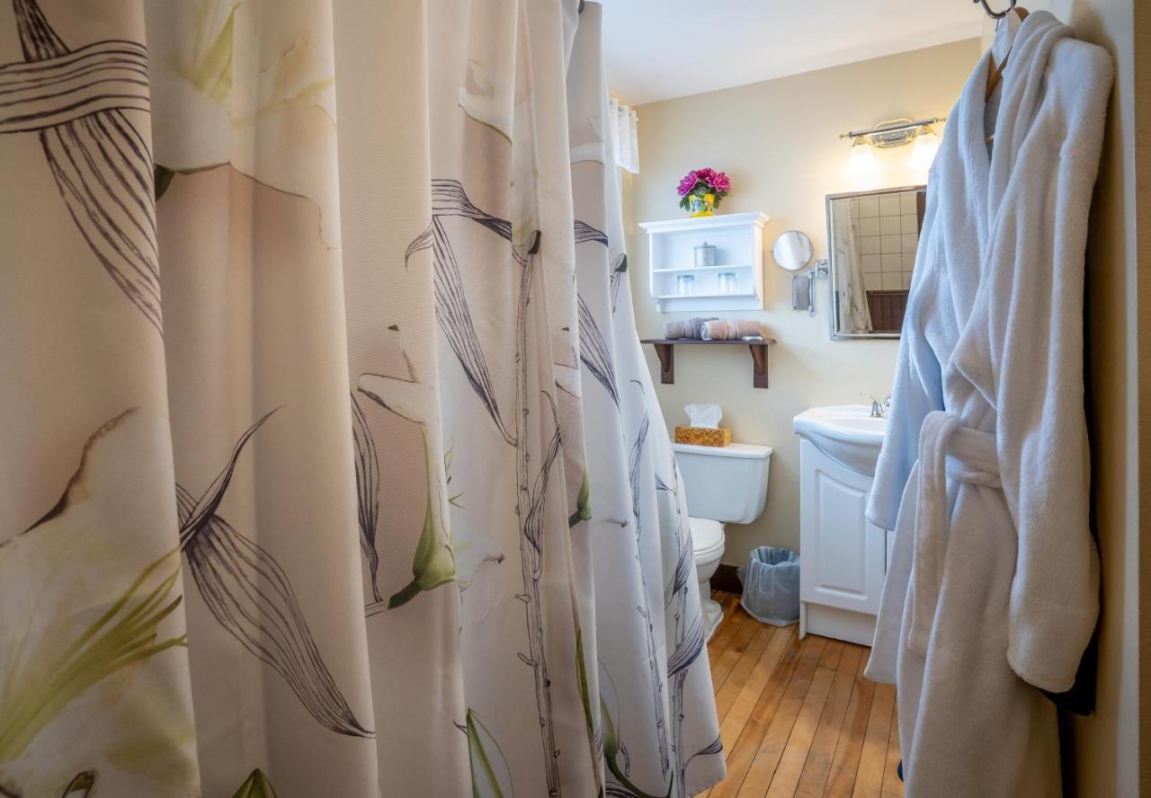 Au Coeur De Magog Bed & Breakfast ภายนอก รูปภาพ