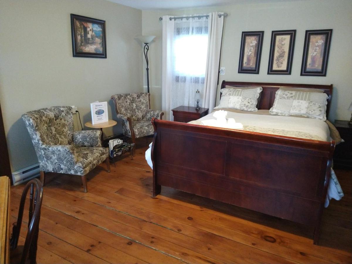 Au Coeur De Magog Bed & Breakfast ภายนอก รูปภาพ