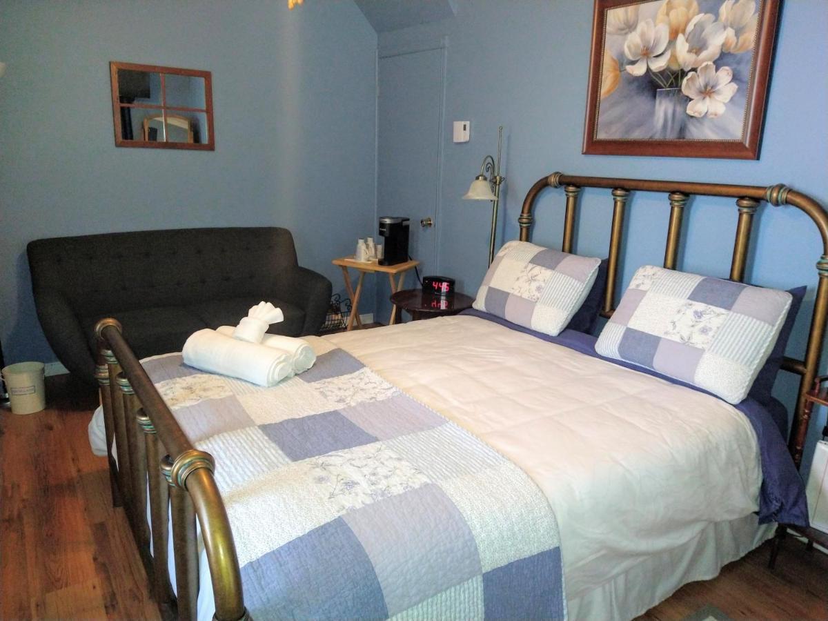 Au Coeur De Magog Bed & Breakfast ภายนอก รูปภาพ
