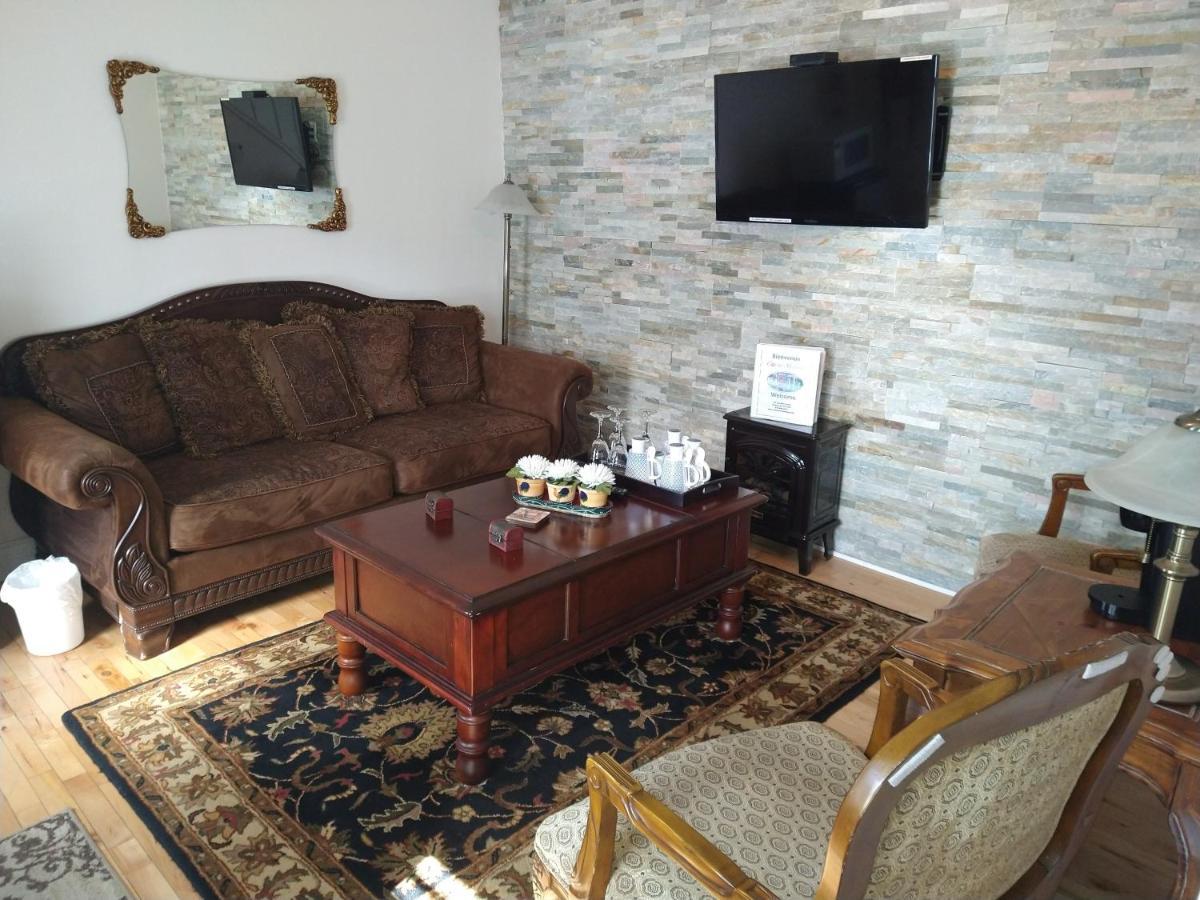 Au Coeur De Magog Bed & Breakfast ภายนอก รูปภาพ