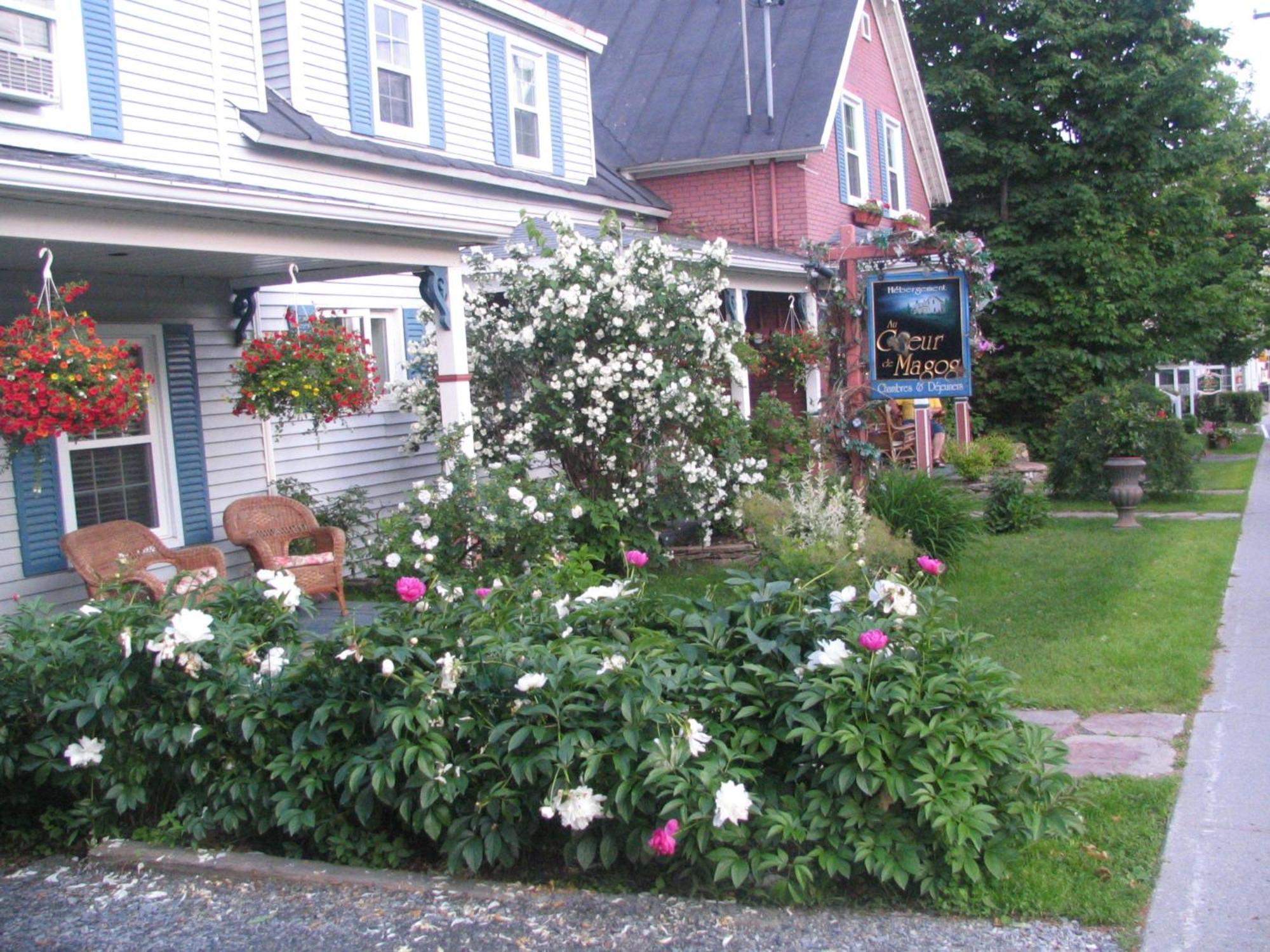 Au Coeur De Magog Bed & Breakfast ภายนอก รูปภาพ