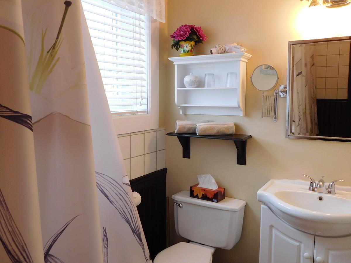 Au Coeur De Magog Bed & Breakfast ภายนอก รูปภาพ
