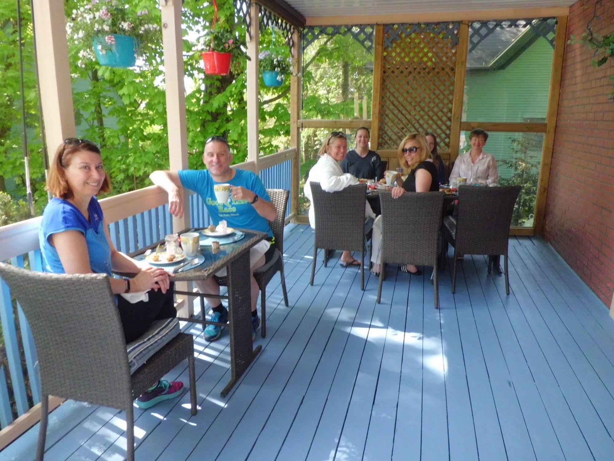 Au Coeur De Magog Bed & Breakfast ภายนอก รูปภาพ