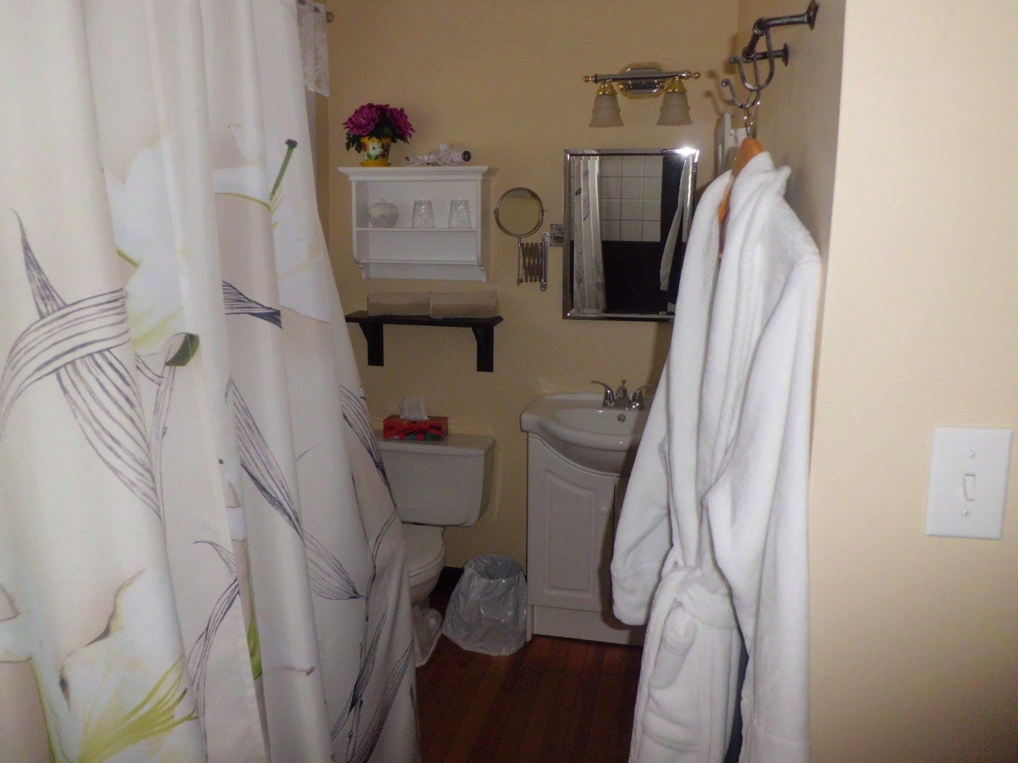 Au Coeur De Magog Bed & Breakfast ภายนอก รูปภาพ