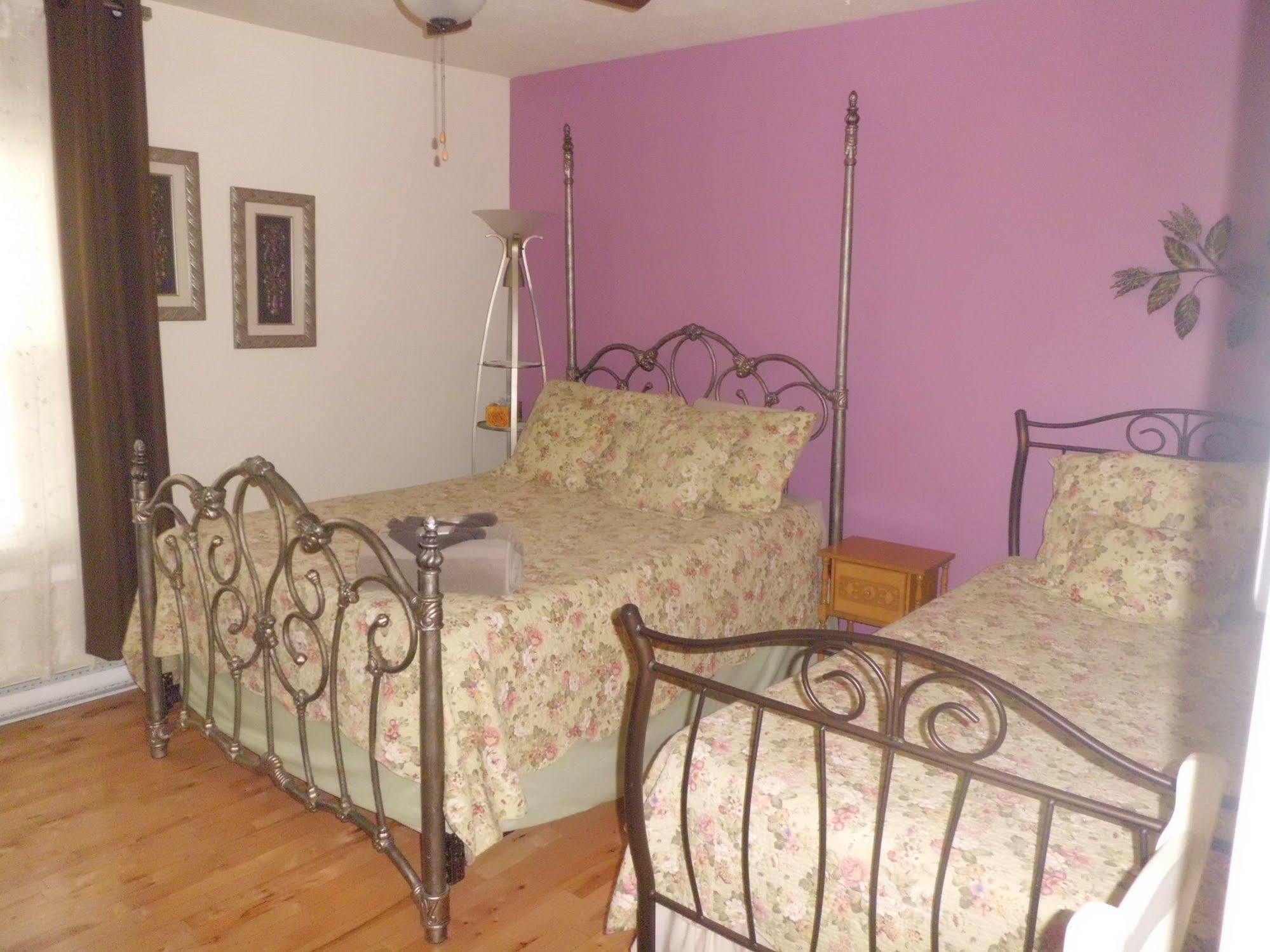 Au Coeur De Magog Bed & Breakfast ภายนอก รูปภาพ