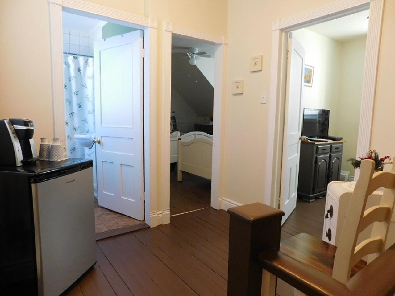 Au Coeur De Magog Bed & Breakfast ภายนอก รูปภาพ